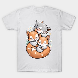 Schlummernde Kinder der Natur: "Drei zuckersüße Eichhörnchenbabies" T-Shirt